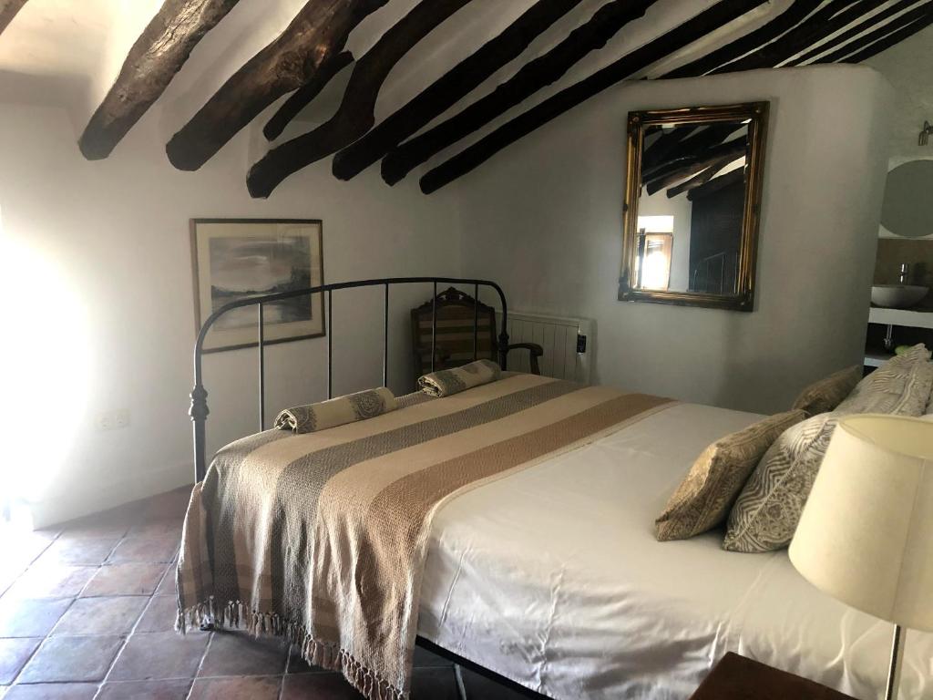 Almohalla51 - Superior Double Room