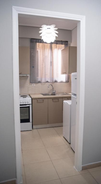 C3 Modern Spartan Apartment - 17