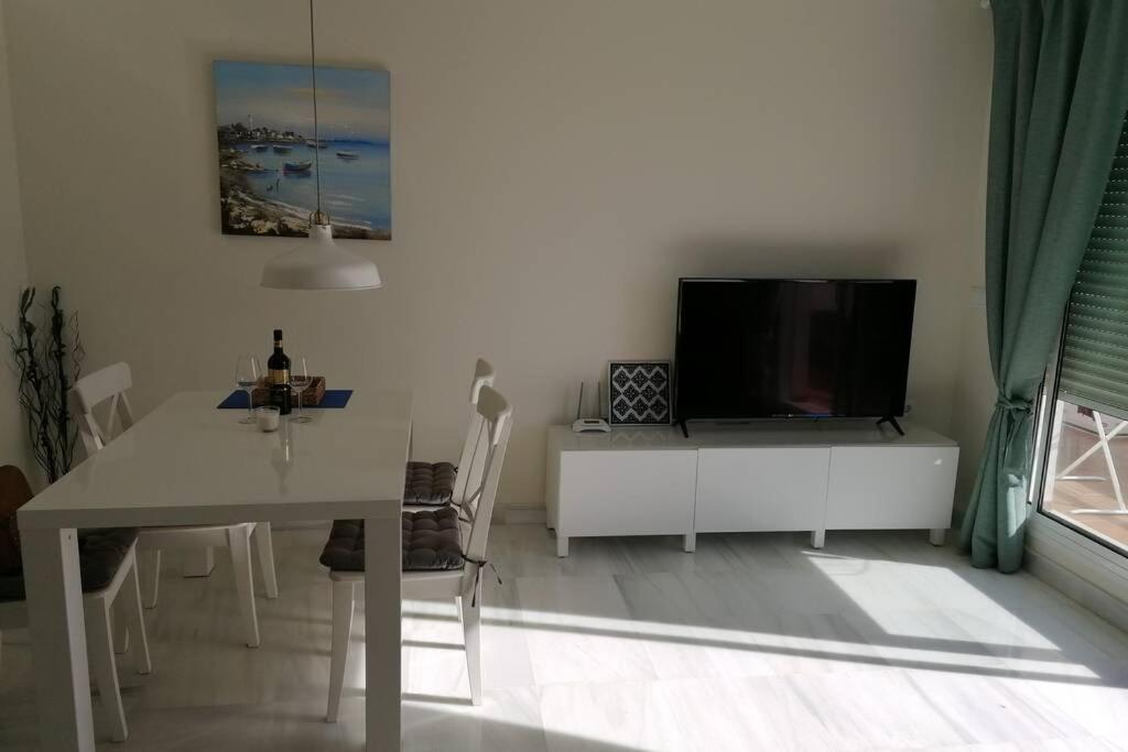 TV a/nebo společenská místnost v ubytování Playa Serena - Mar y Golf
