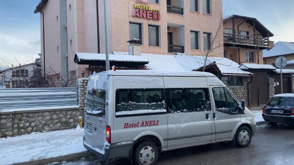 Aneli Hotel v zimě