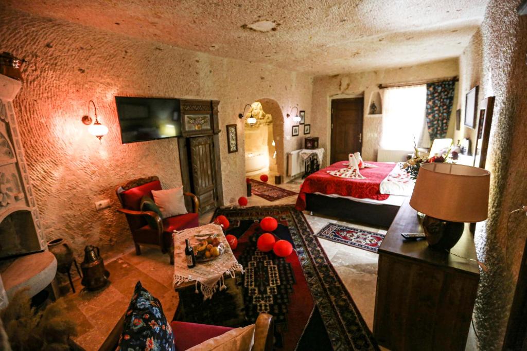 Postel nebo postele na pokoji v ubytování Turkish Cave House
