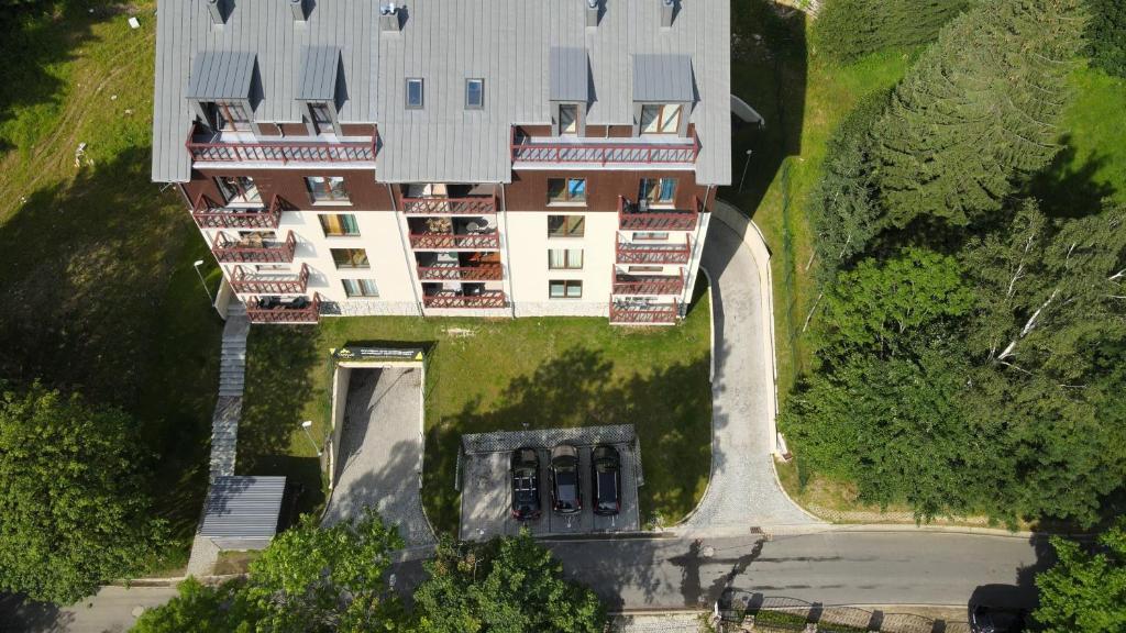 Budova, v ktorej sa apartmán nachádza