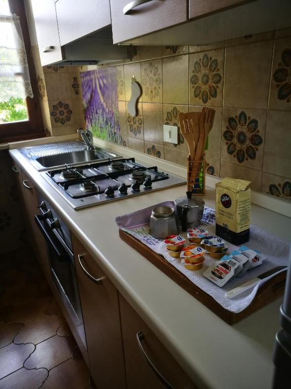 A kitchen or kitchenette at La Corte del Borgo