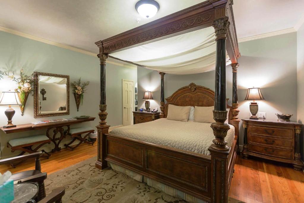 The Campbell Hotel - Deluxe Zimmer Mit Kingsize-Bett