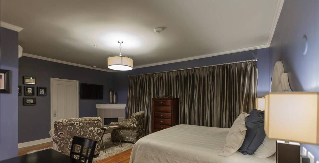 The Campbell Hotel photo