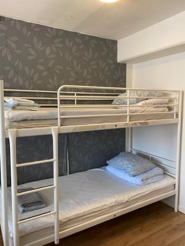 Postel nebo postele na pokoji v ubytování Helsingborgs Vandrarhem, Helsingborg Hostel