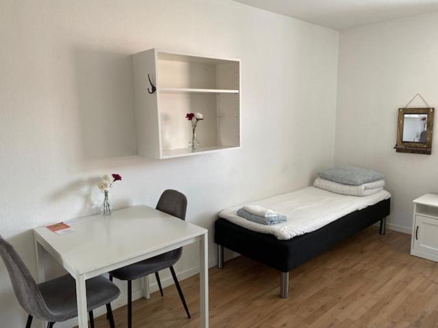 Postel nebo postele na pokoji v ubytování Helsingborgs Vandrarhem, Helsingborg Hostel