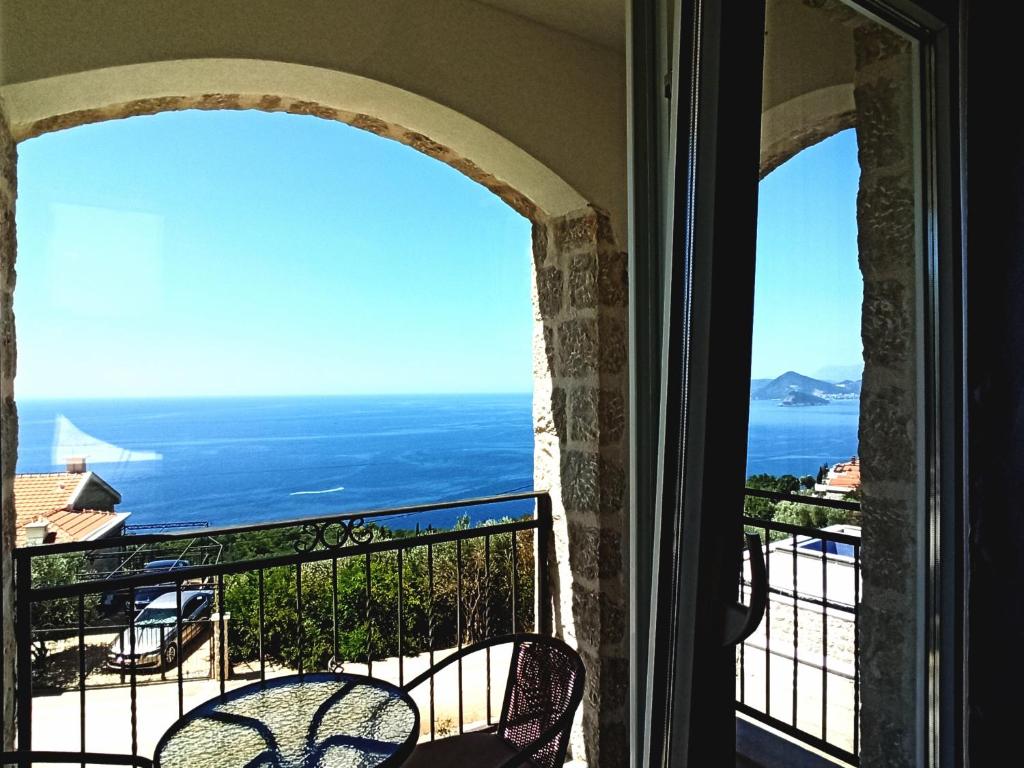 Almond Apartments - 2