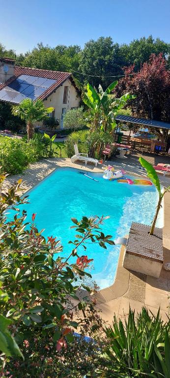 Maison avec piscine chauffée et pool house - Villa