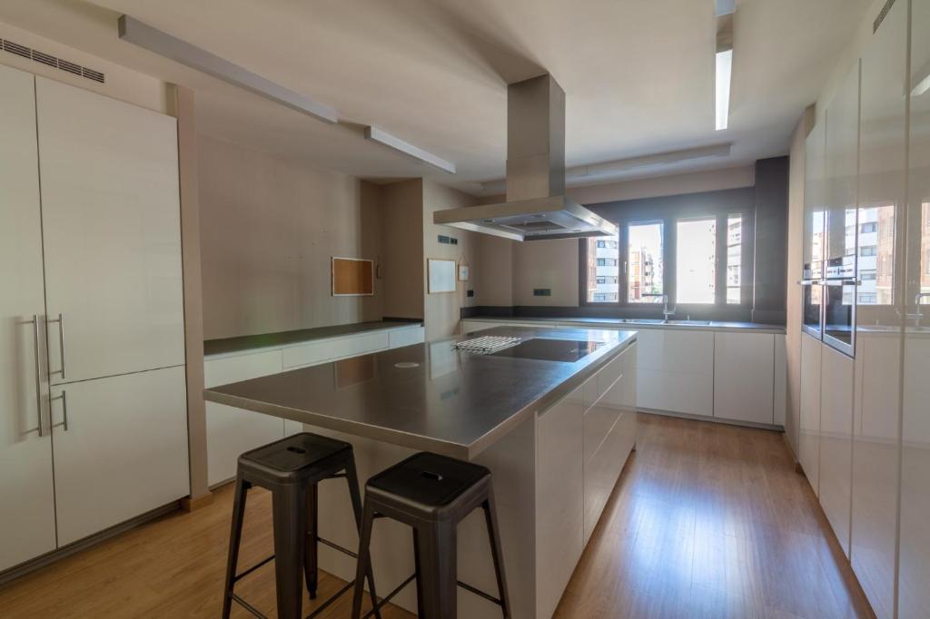 Homestay Habitación suite en Avenida del Oeste 17, Valencia ...