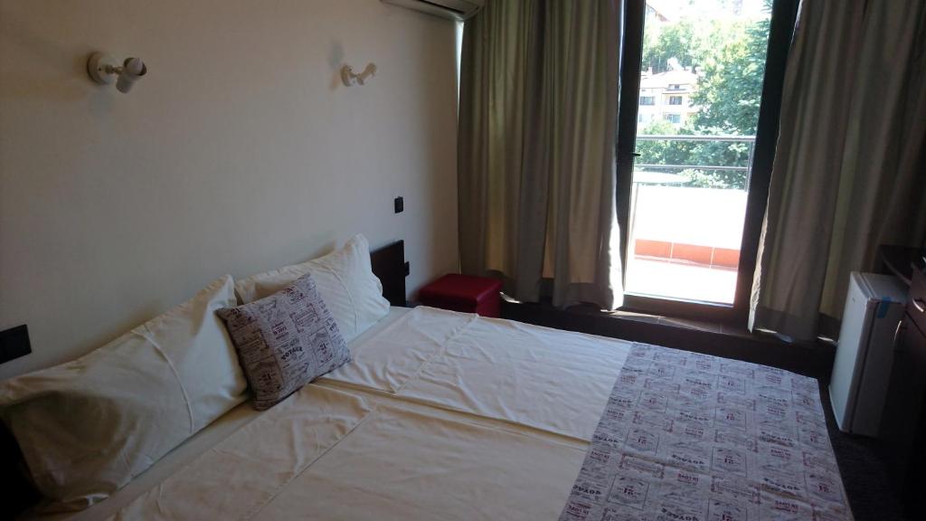 Park Apartments & Rooms Popovi - Double Room With Terrace