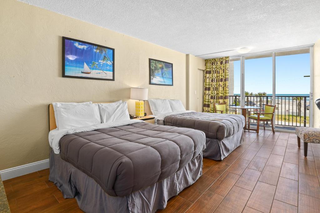 Cove Motel Oceanfront photo