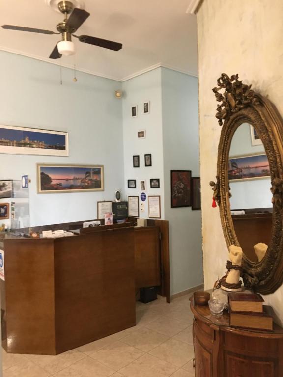 Hotel George - Resim 11