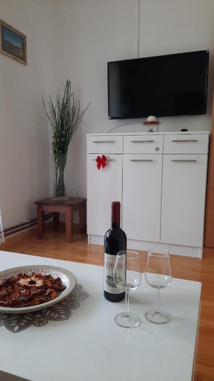 Nápoje v ubytování Apartmani Tomovic