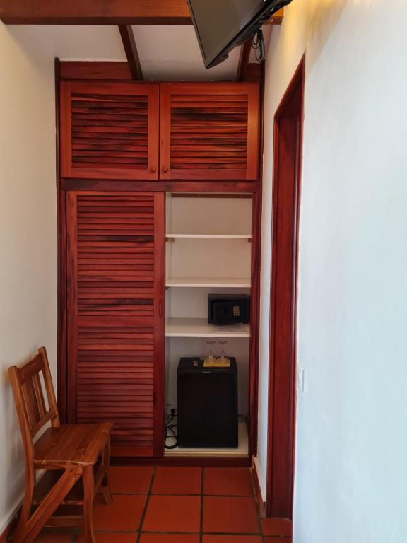 TV a/nebo společenská místnost v ubytování Chambre d'hotes "Villa Rayon Vert"