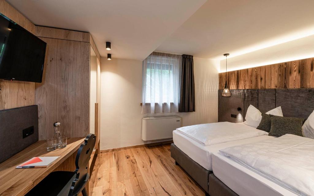 TV a/nebo společenská místnost v ubytování Hotel Klostersepp