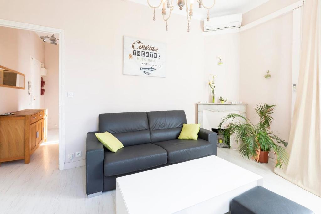 Cosy apartment 39M2, two steps from rue d'Antibes and Croisette - Apartment With Balcony