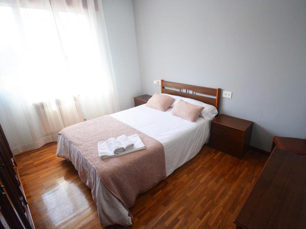 Postel nebo postele na pokoji v ubytování Casa con piscina en Cambados