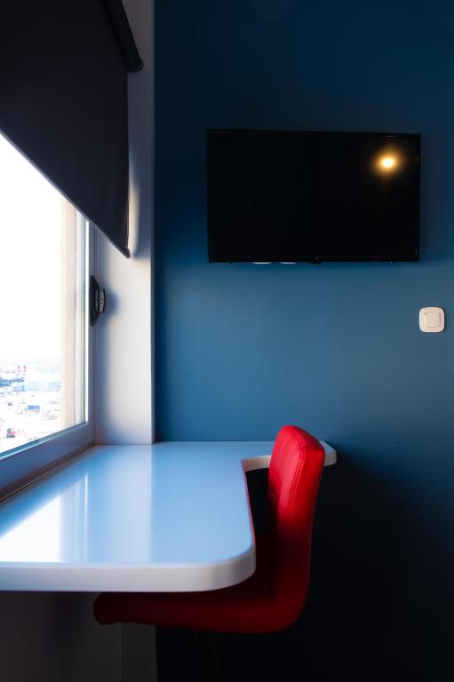 Central Marine Flat - 9