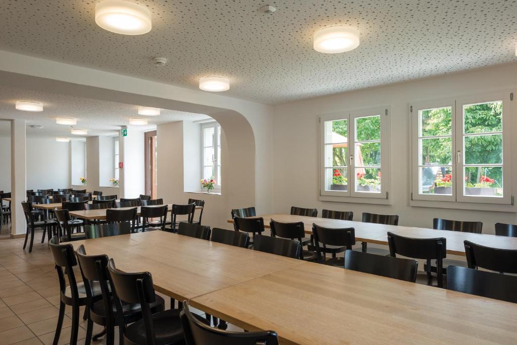 Restaurace v ubytování Avenches Youth Hostel