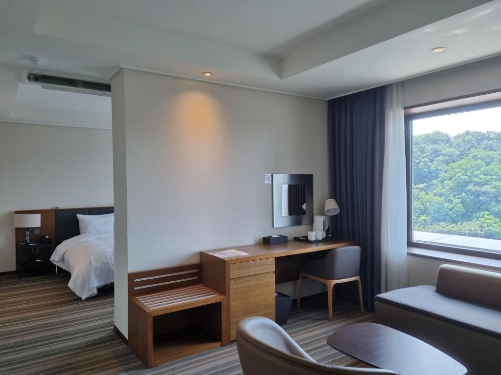 Avonhotel Gunsan - Avon Suite Room