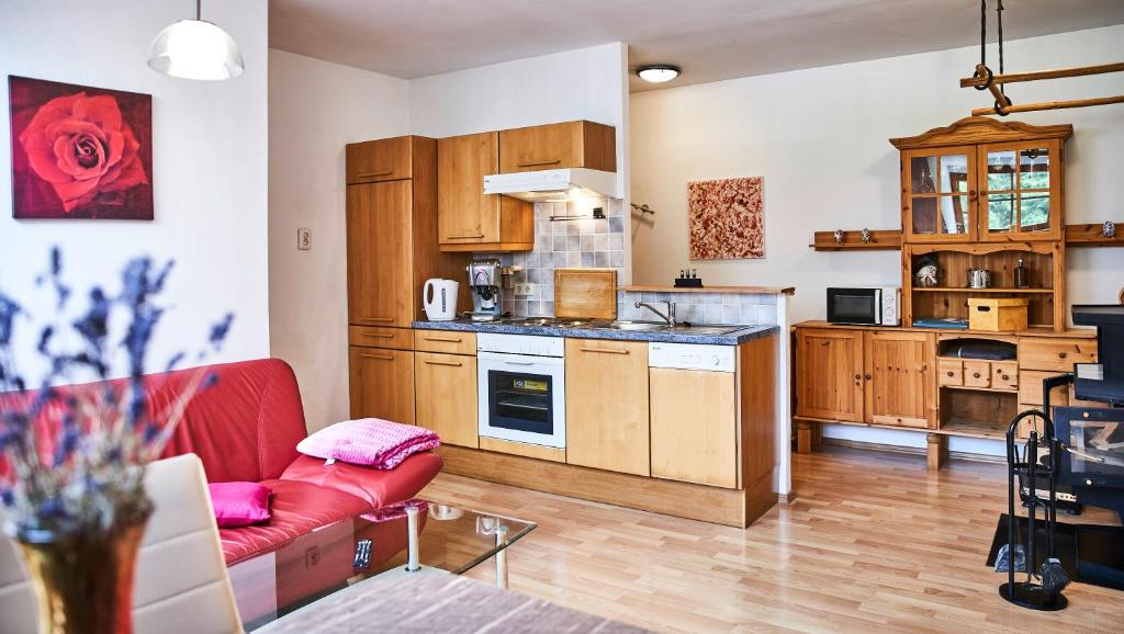 Kuchyň nebo kuchyňský kout v ubytování Apartment Fuchswald