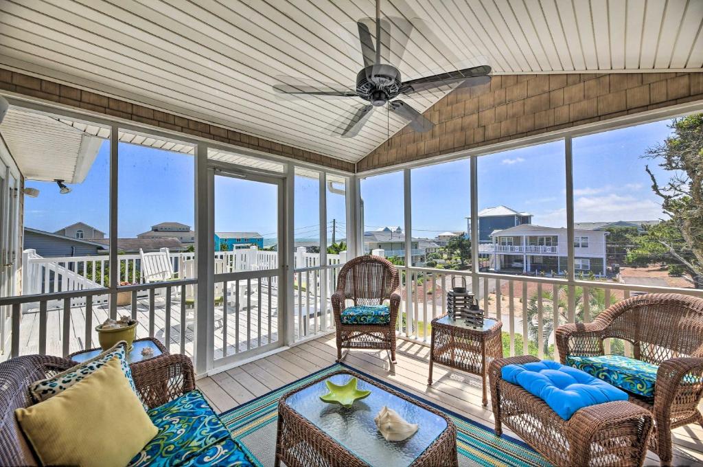 Emerald Isle Getaway with Ocean View Nearby Beach!, Emerald Isle ...