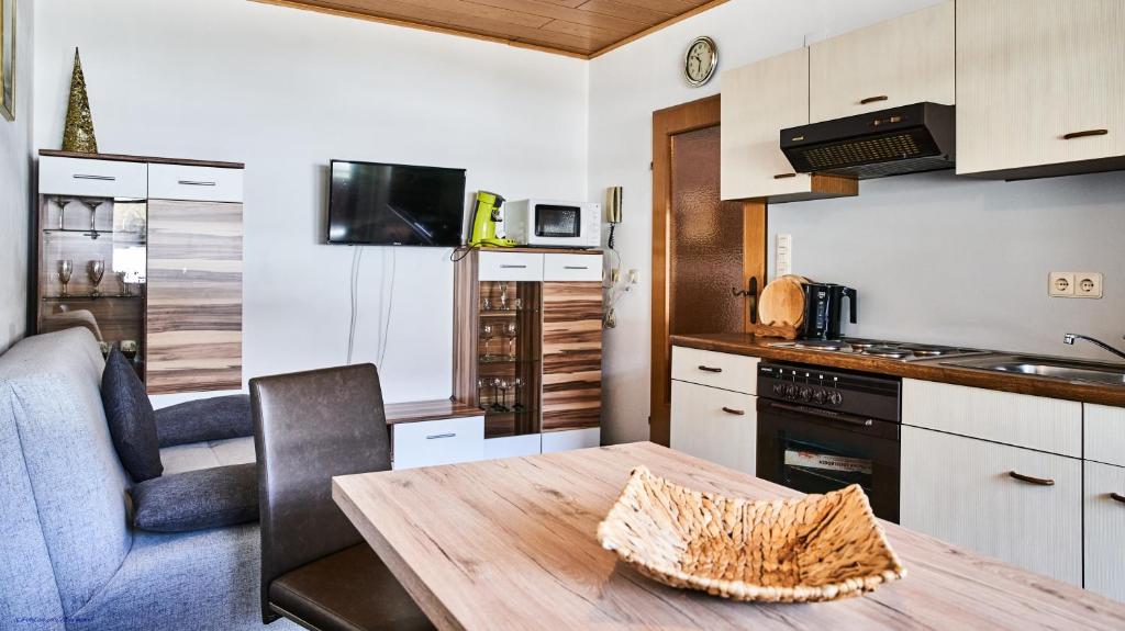 Kuchyň nebo kuchyňský kout v ubytování Ferienwohnung Bergerlebnis Ötscher
