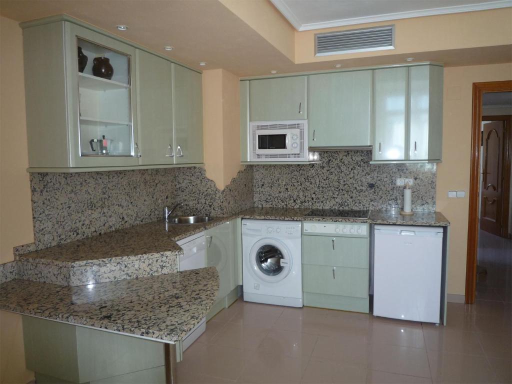 Apartamentos Edificio Aguilas - 18