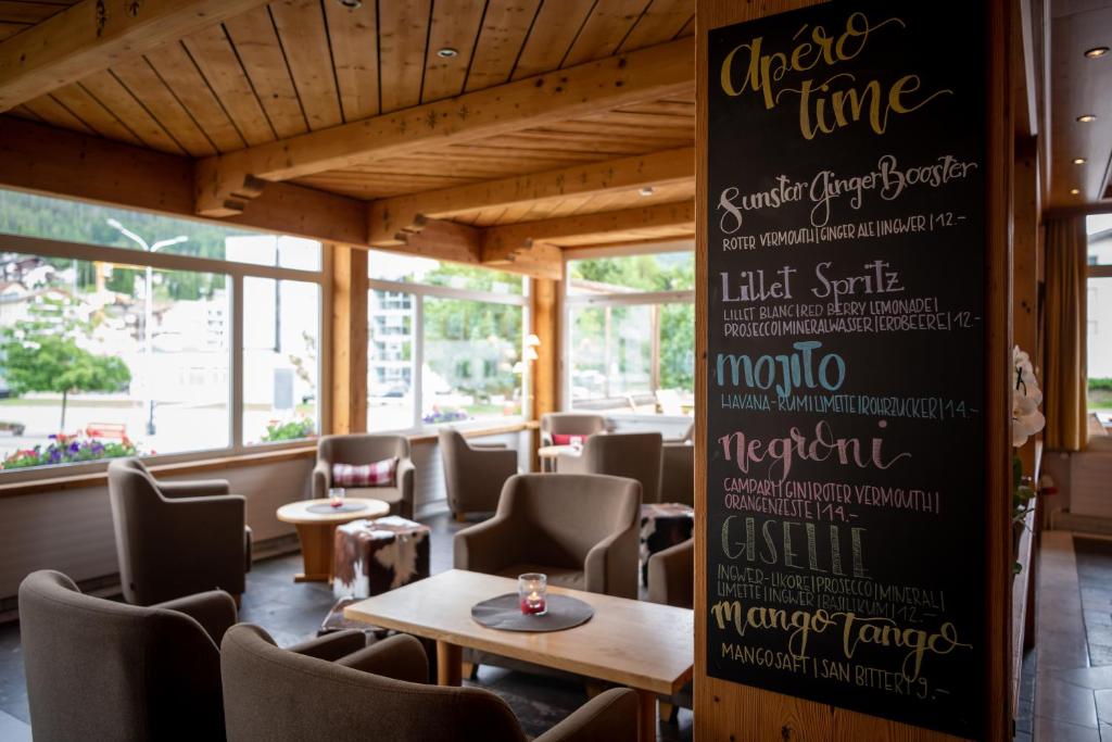 Posezení v ubytování Sunstar Hotel Lenzerheide