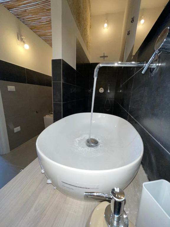 Koupelna v ubytování Hercules Suites