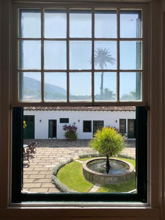 Uma vista geral da montanha ou uma vista da montanha a partir do hotel