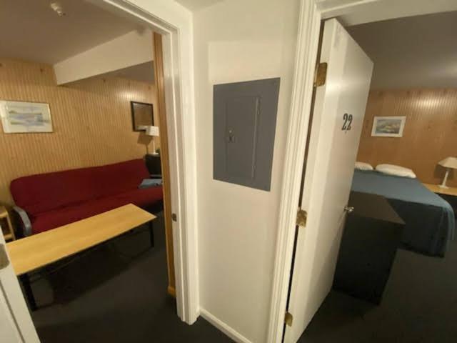 Boardwalk Sand & Surf Beach Hotel Oceanfront photo