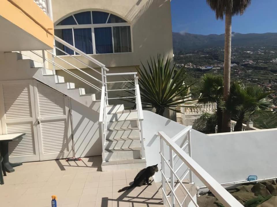 Balkón alebo terasa v ubytovaní Casa con piscina privada. Mirador de Humbolt.