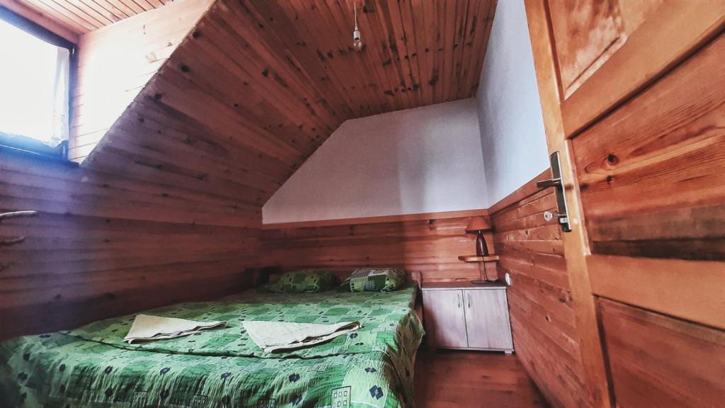 Woden apartment - 14