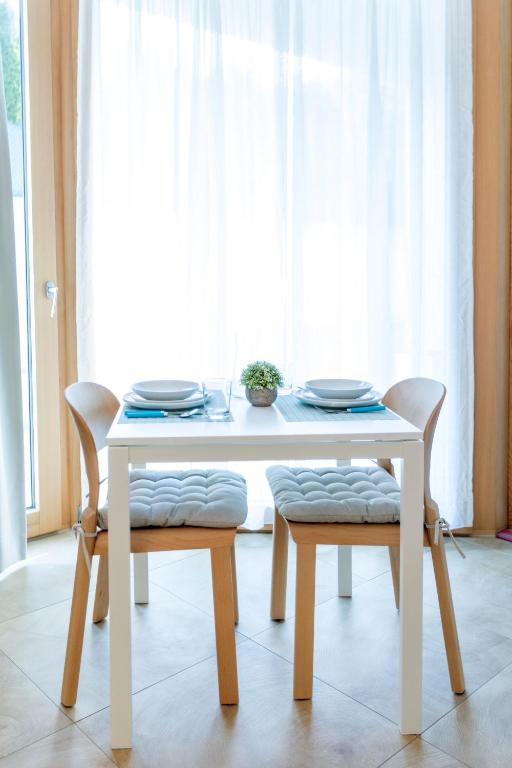 Easy flat Vezia, indipendent entrance, free parking