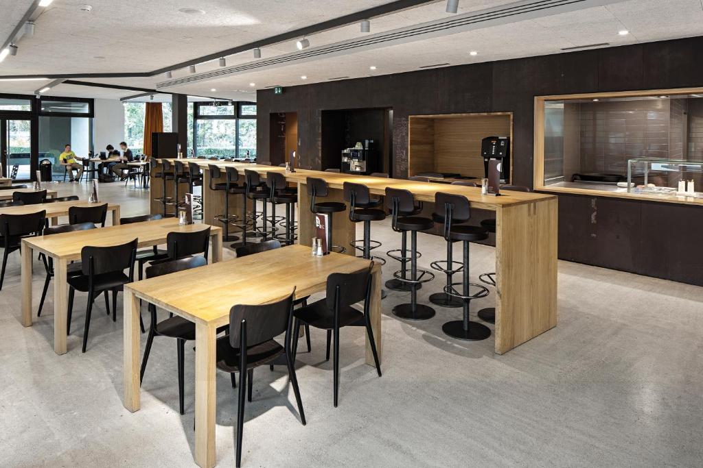 Interlaken Youth Hostel - Resim 11