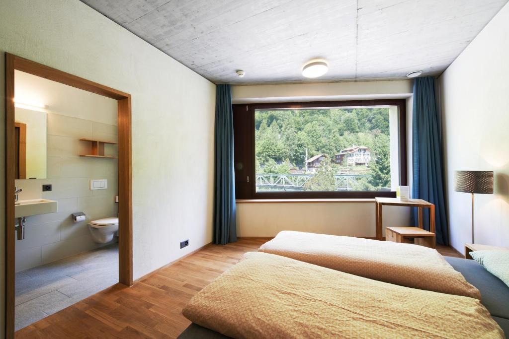 Interlaken Youth Hostel - Resim 42