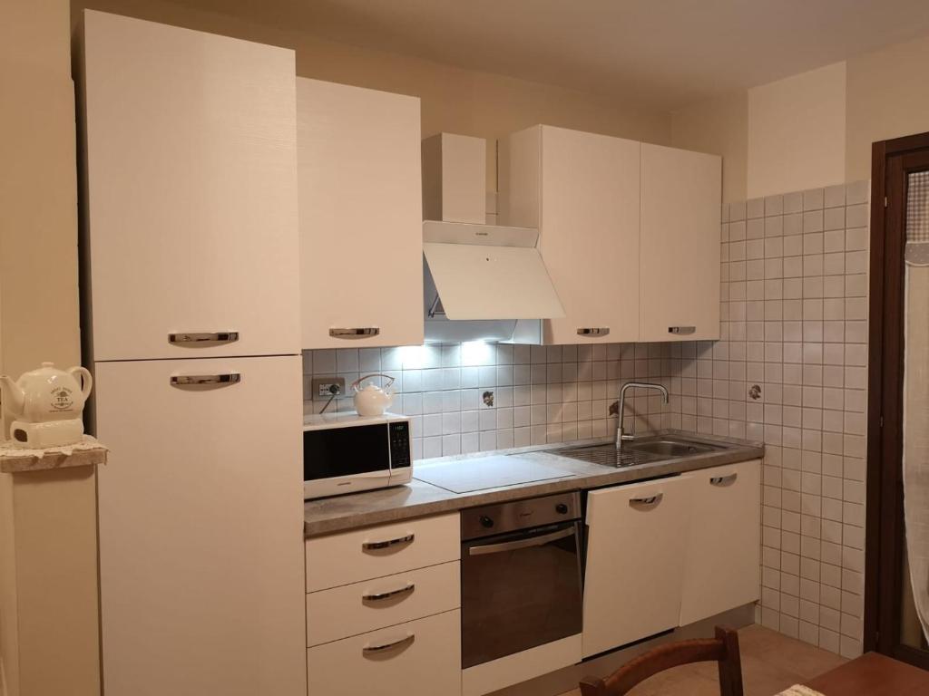 Kuchnia lub aneks kuchenny w obiekcie Villa Terrena