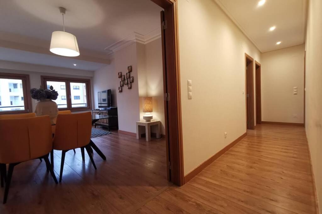 Cozy Purple Telheiras Apartment - 一居室公寓