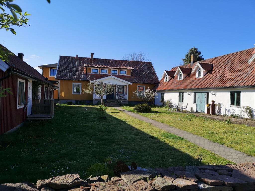 Budova, kde se vila nachází