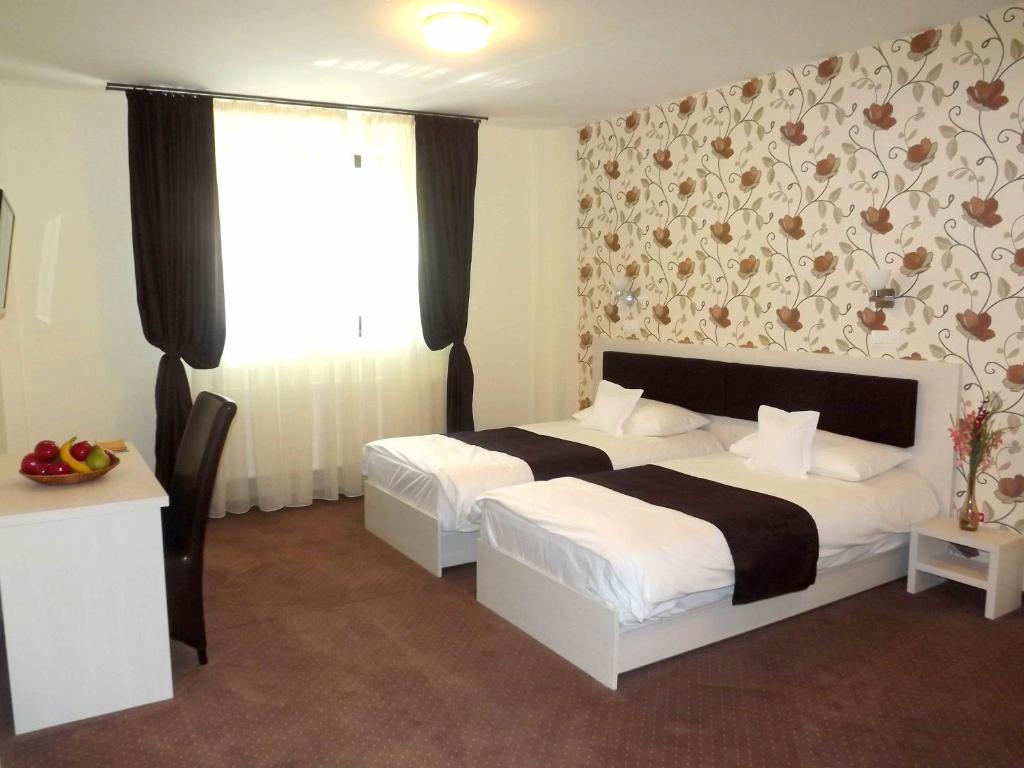 West Plaza Residence - Resim 14