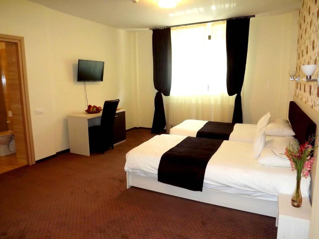 West Plaza Residence - Resim 24