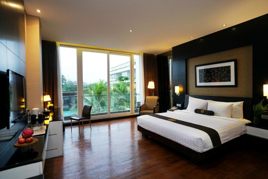 Java Heritage Hotel Purwokerto - Premium Deluxe With Balcony