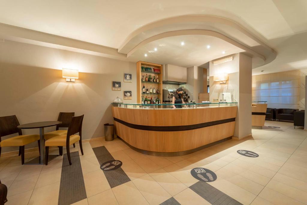 Lounge nebo bar v ubytování Hotel San Giuan