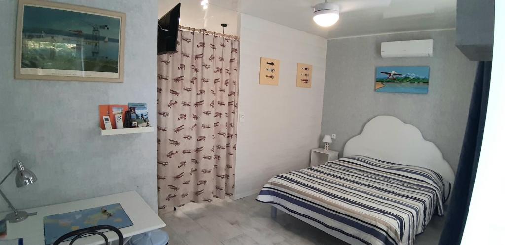 Chambre d'hôtes du Mas Julianas - Double Room With Garden View
