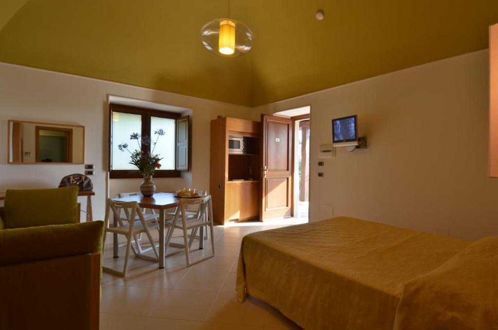 TV a/nebo společenská místnost v ubytování Hotel Zeus