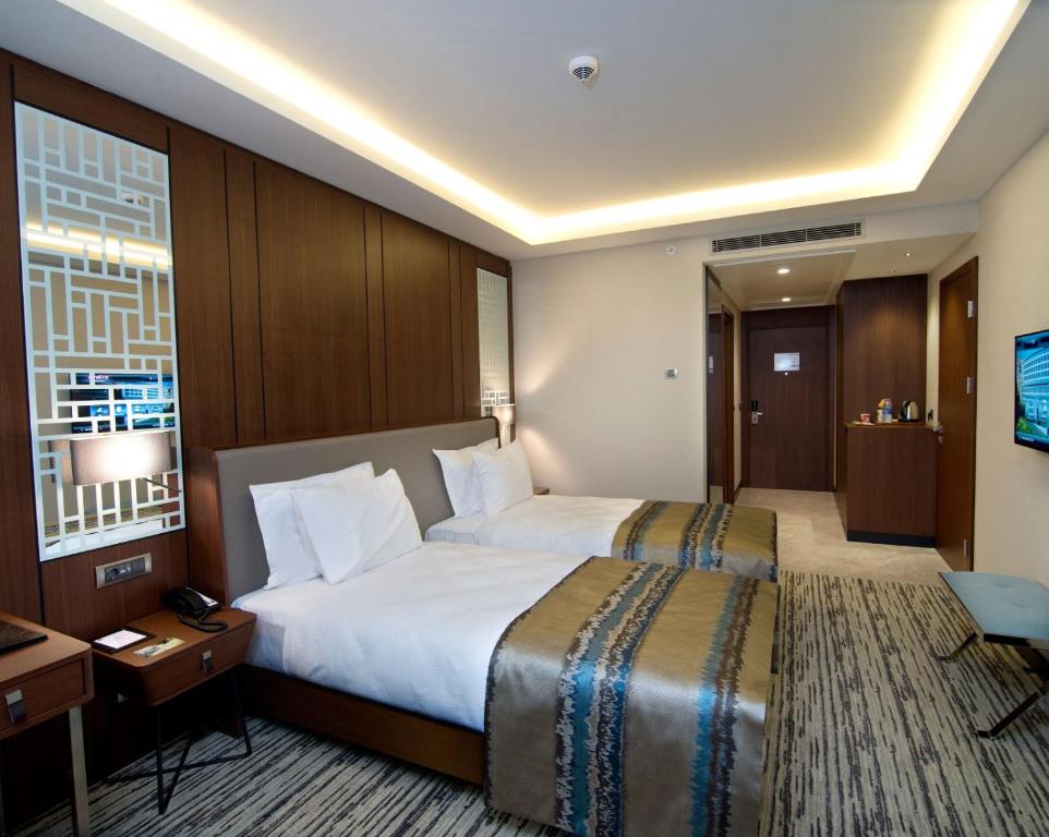 GOLDEN MANAFEA HOTEL