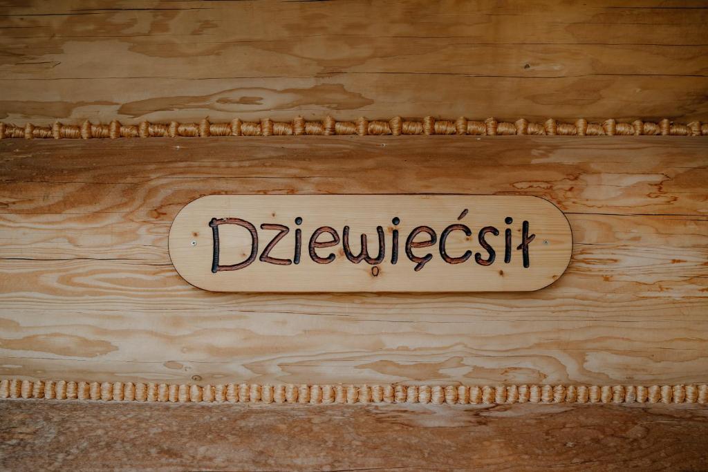 Certifikát, hodnocení, plakát nebo jiný dokument vystavený v ubytování Osada Witów - dom „Dziewięćsił”