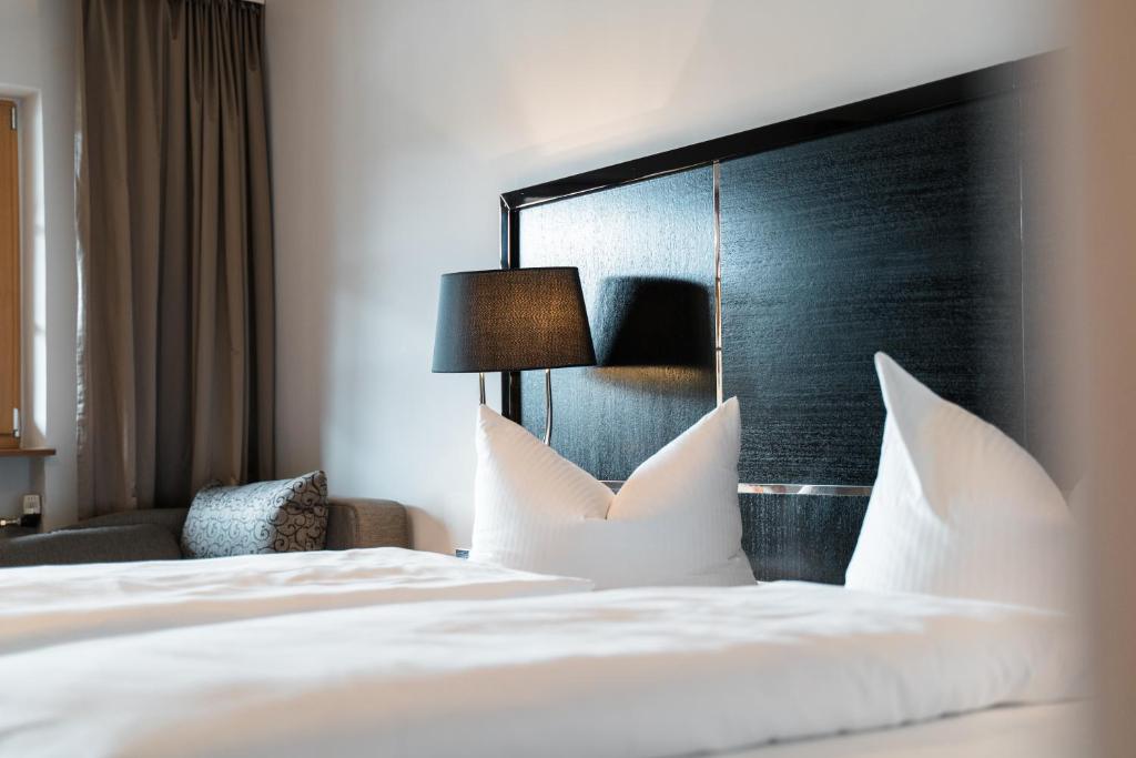 Hotel Am Fichtelsee - Deluxe Double Room With Balcony